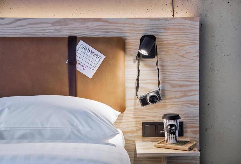 اتاق استاندارد, Moxy Frankfurt Airport Kelsterbach