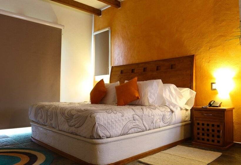 Medencére Néző Standard Szoba, Nequi Hotel Boutique