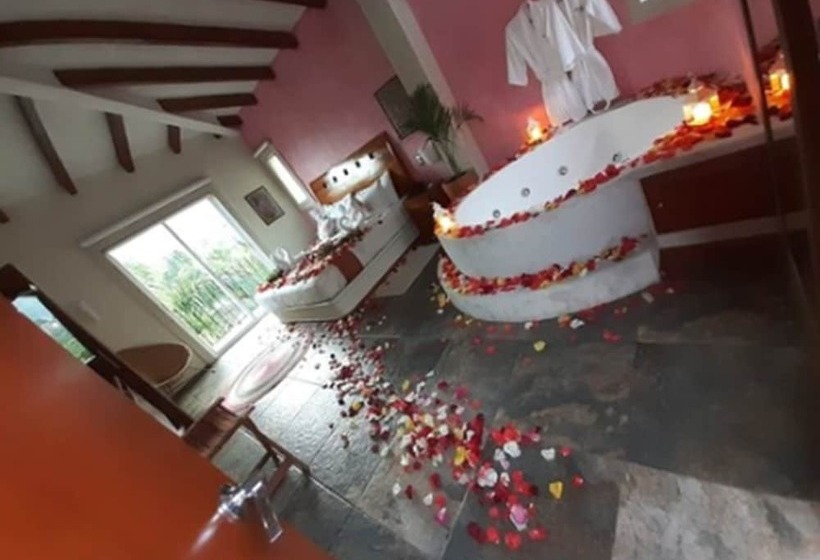 Medencére Néző Standard Szoba, Nequi Hotel Boutique