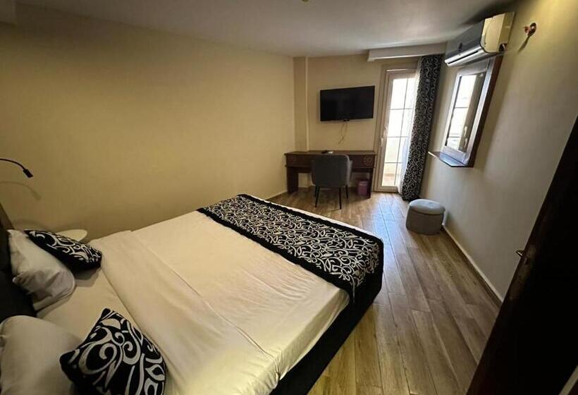 اتاق لوکس, Panorama Ramsis Hotel & Cafe
