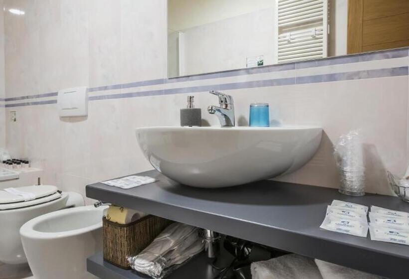 اتاق استاندارد چهار تخته, Piazza Paradiso Accommodation