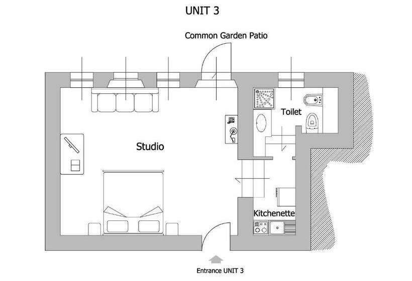 استودیوی استاندارد, Piazza Paradiso Accommodation