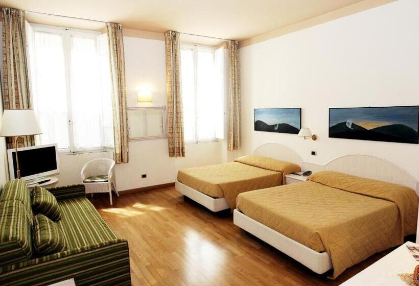 اتاق خانوادگی, Piazza Paradiso Accommodation