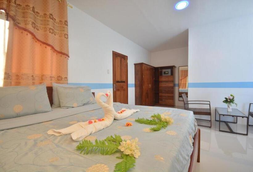 Номер Deluxe Кровать Кинг, White Summerville Tourist Inn