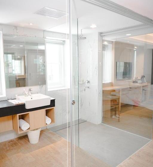 Premium room with view, Aveta Hotel Malioboro