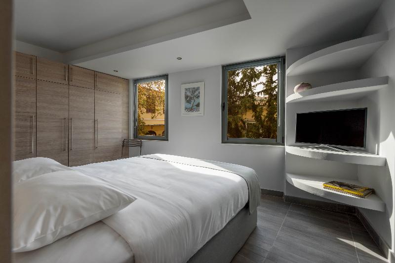 דירת חדר, Fos Residential Apartments