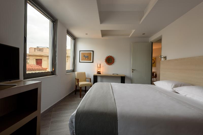 דירת חדר, Fos Residential Apartments