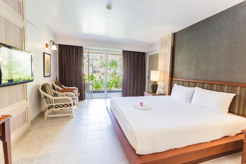 풀장 전망 디럭스 룸, Phuket Orchid Resort And Spa