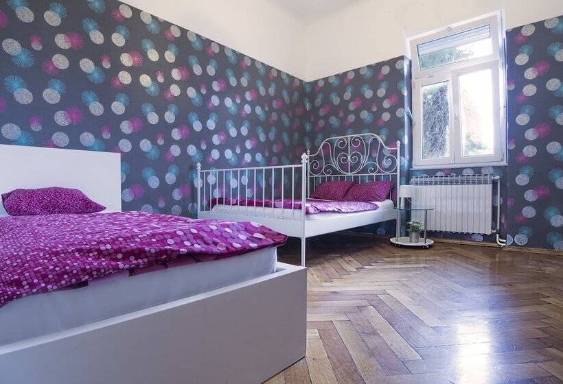 اتاق استاندارد با سرویس بهداشتی مشترک, Guesthouse Centar 2