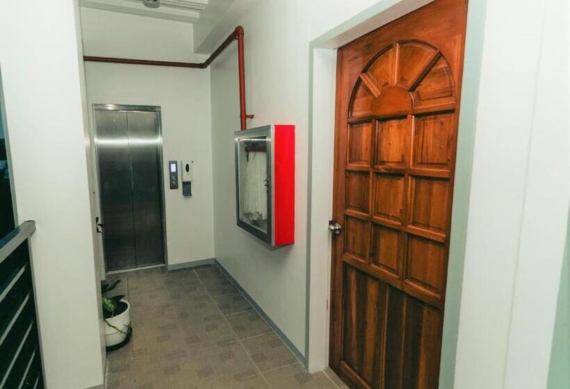 디럭스 스튜디오, Kingswick Residences & Lodge