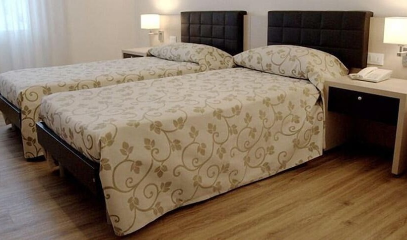 Номер Стандарт Трехместный, Locanda L'ombrosa