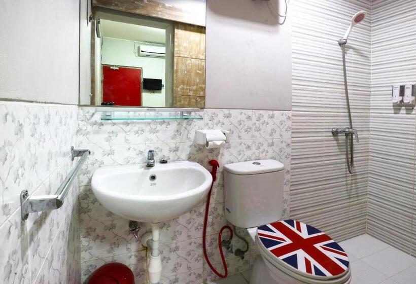 اتاق استاندارد یک نفره, Kamariska Hostel