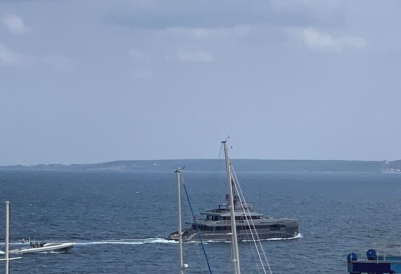 豪华三人间, Dei Del Mare Extra Luxury
