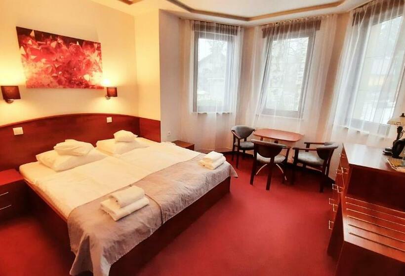 스탠다드 스튜디오, Malachit Karpacz Spa
