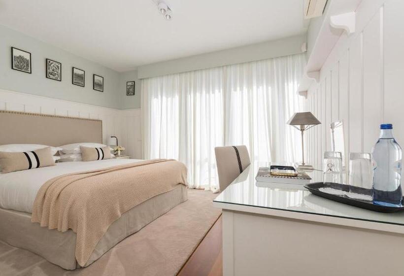 اتاق لوکس با وان آب گرم, Cascais Casa Laranja