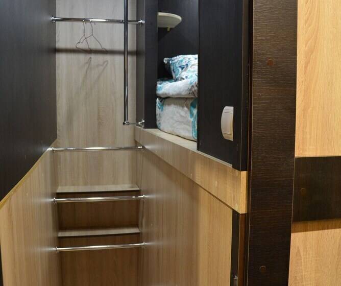 이코노미 룸, Capsule Hotel Aloha