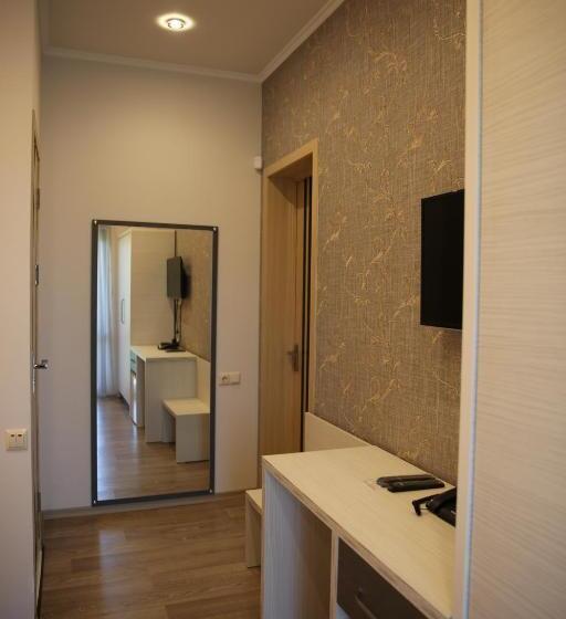 Standard Triple Room with Terrace, Mariana