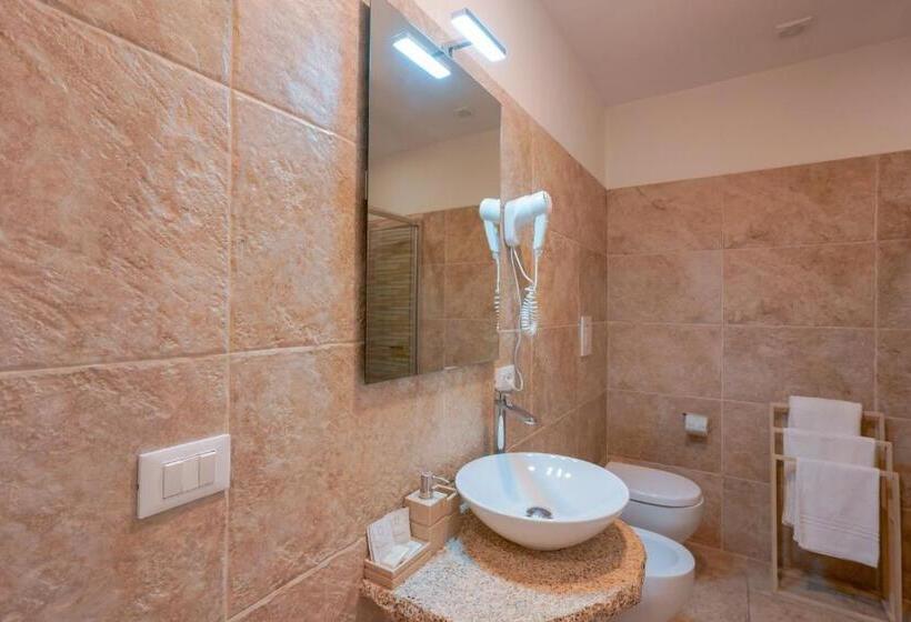 Номер Стандарт, Baco B&b