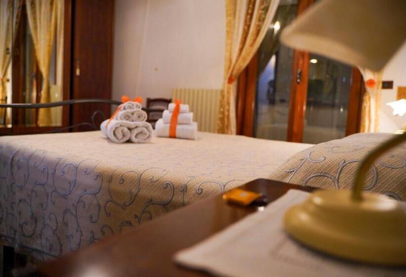 Номер Стандарт с Балконом, B&b Fiore