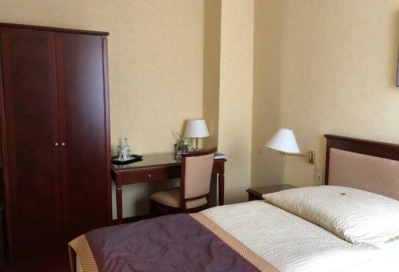 Номер Стандарт, Frischbier S Hotel Restaurant