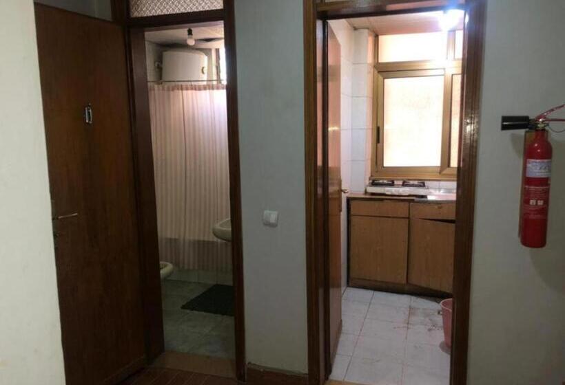 سوییت لوکس, Emmad Furnished