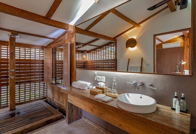 ویلای 3 خوابه با استخر, Kuno Villas