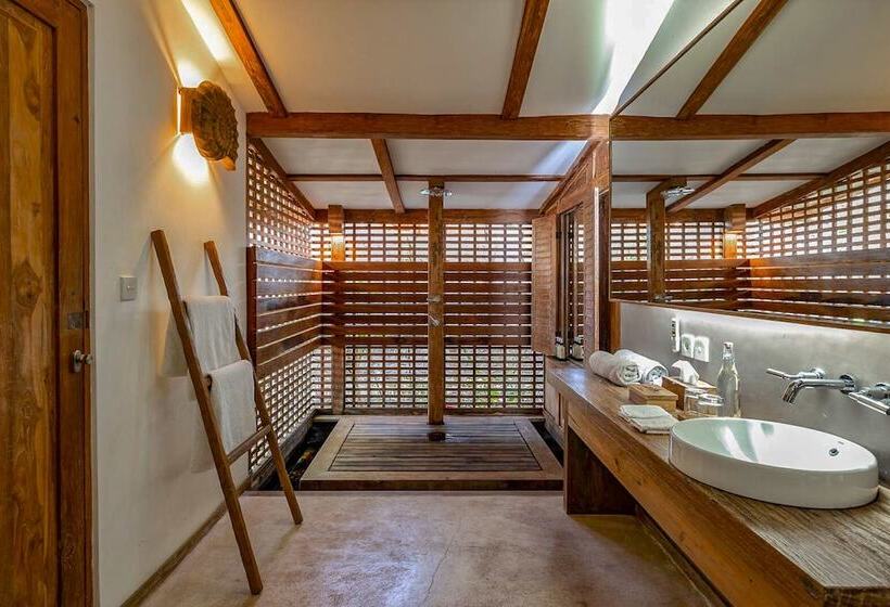 ویلای 3 خوابه با استخر, Kuno Villas