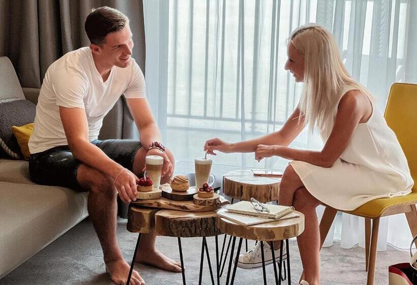 Номер Стандарт Вид на Озеро, Notera Hotel Spa