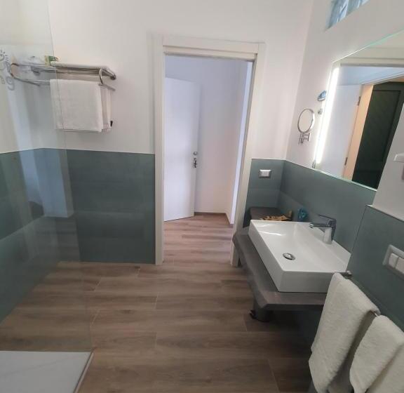 Номер Стандарт Вид на Море, The Stunning B&b