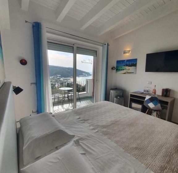Номер Стандарт Вид на Море, The Stunning B&b