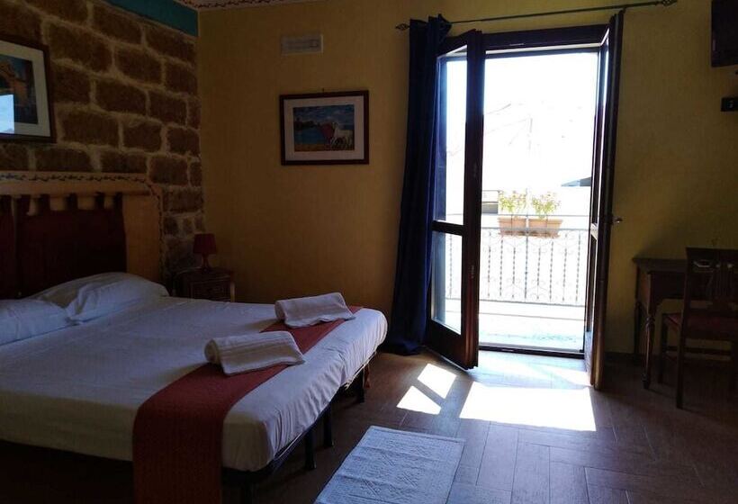 اتاق استاندارد سه نفره, B&b Donna Sabella