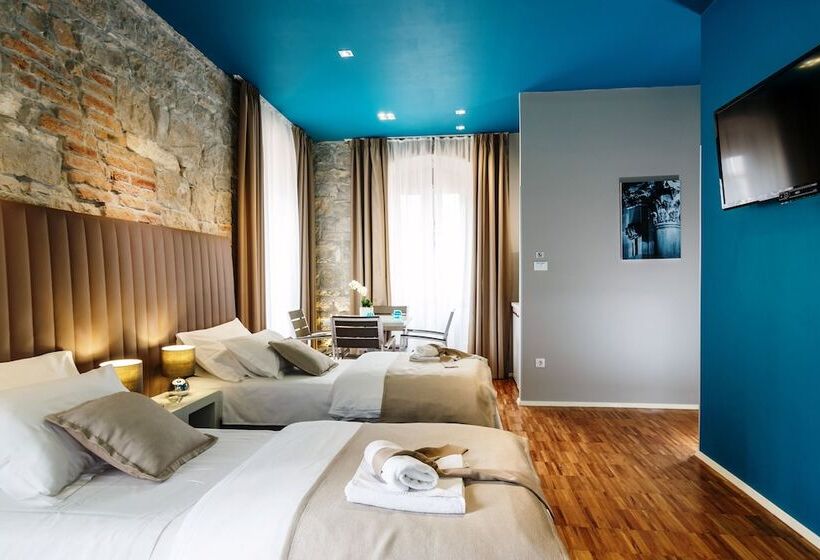 إستوديو بريميوم, Riva Luxury Rooms