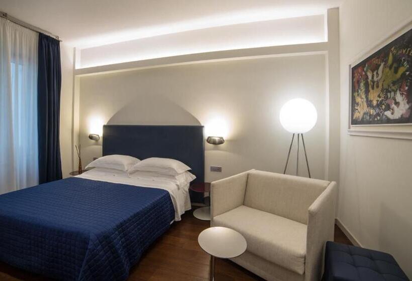 اتاق لوکس سه تخته, Town House Morgana