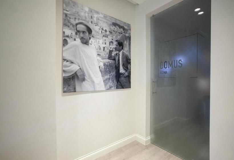 اتاق استاندارد چهار تخته, Domus Roma