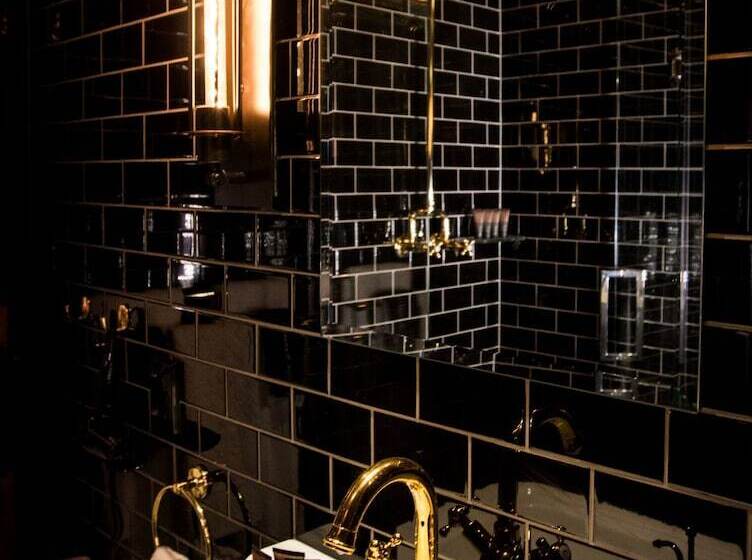 Студия Стандарт, The Royal Hotel Featherston   Boutique