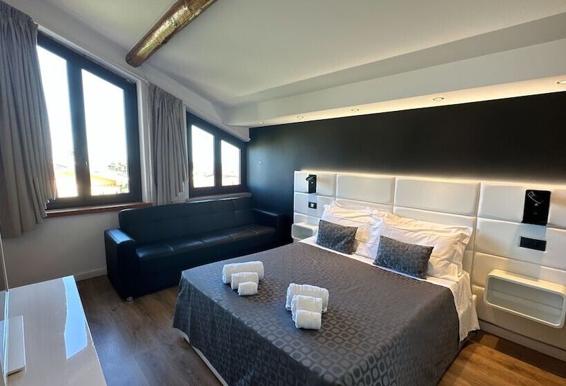اتاق استاندارد سه نفره, Ottomood B&b And Apartments