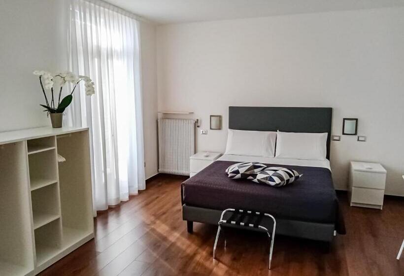 デラックストリプルルーム, Casa Nataly