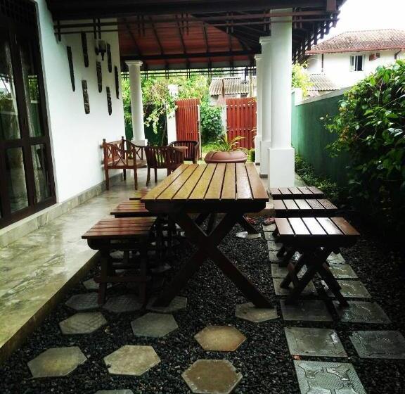 Апартаменты 1 Спальня Нижний Этаж, River Breeze Villa Bentota