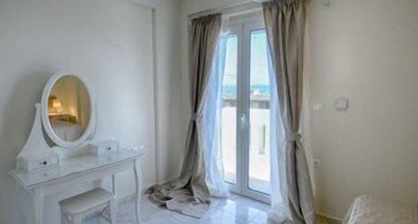 Номер Дюплекс, Peskesi Ikaria