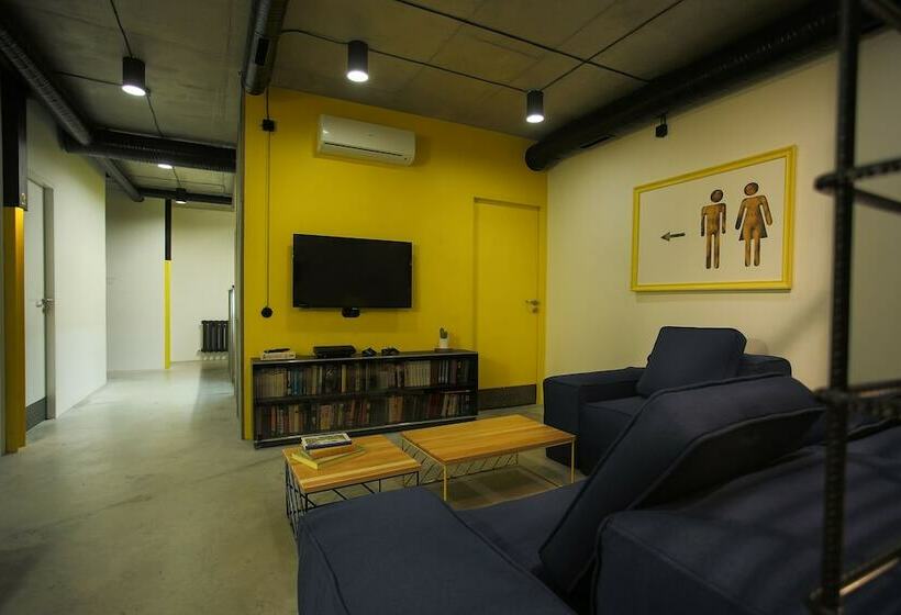 家庭间, Suffix Hostel & Apartments