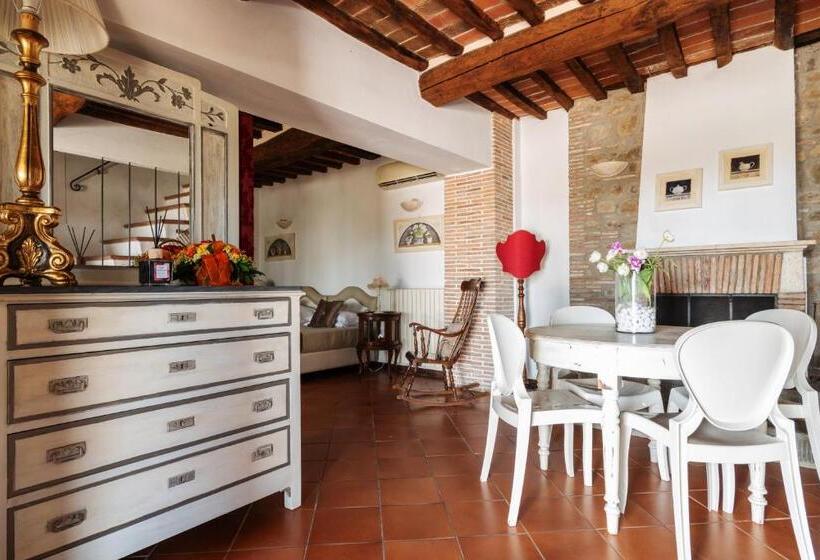 エコノミー４人部屋, Agriturismo   Collina Toscana Resort