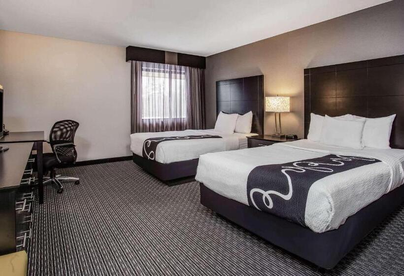 Номер Стандарт 2 Двуспальные Кровати, La Quinta Inn By Wyndham Oshkosh