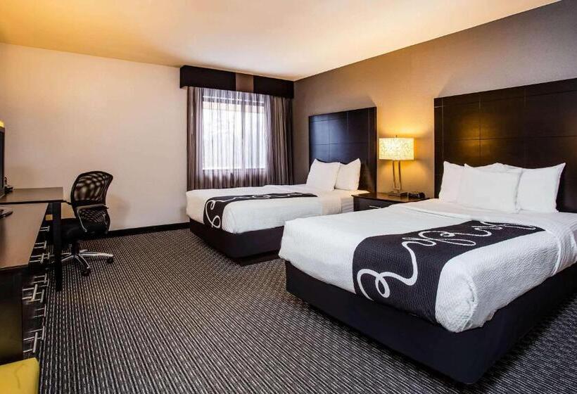 Номер Стандарт 2 Двуспальные Кровати, La Quinta Inn By Wyndham Oshkosh