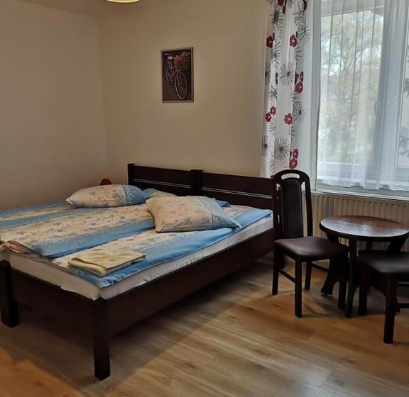 标准间, Ośrodek Wypoczynkowy Nad Stawem   Holiday Resort By The Lake   Erholungsheim Am See   Prázdninový Dů