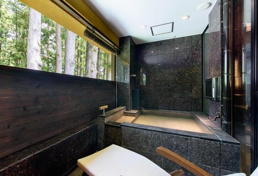 스위트 킹사이즈 침대, Hakone Suishoen