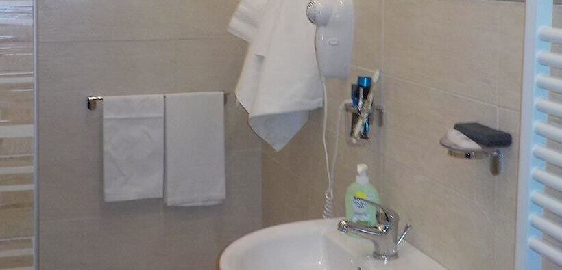 Quarto Estandar Individual, Ristorante Euromotel Bari