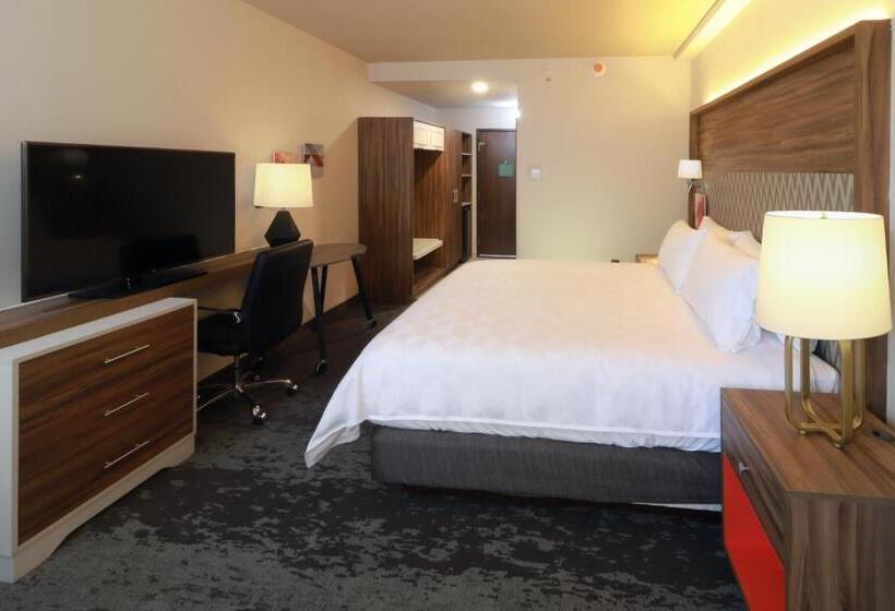 キングサイズベッドのデラックスルーム, Holiday Inn & Suites   Monterrey Apodaca Zona Airport, An Ihg