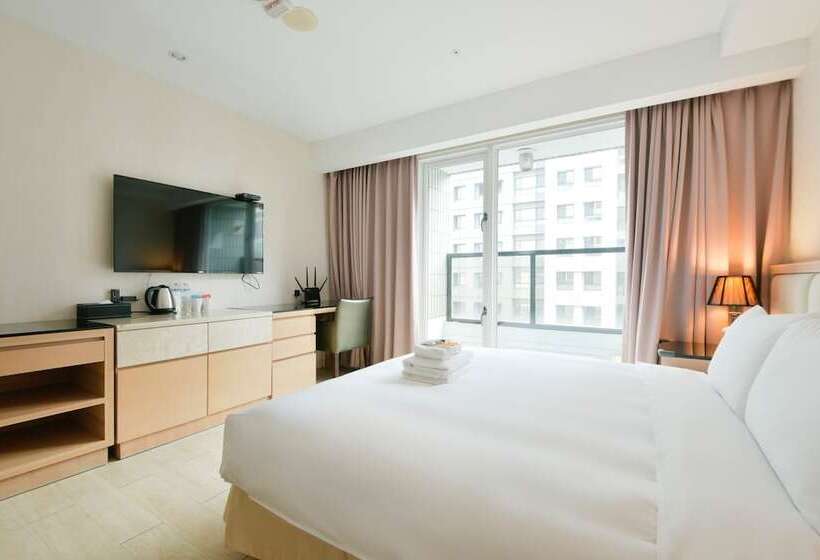 اتاق سوپریور, Champs Elysees