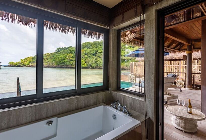 ویلای 1 خوابه, The Pristine Villas And Bungalows At Palau Pacific Resort