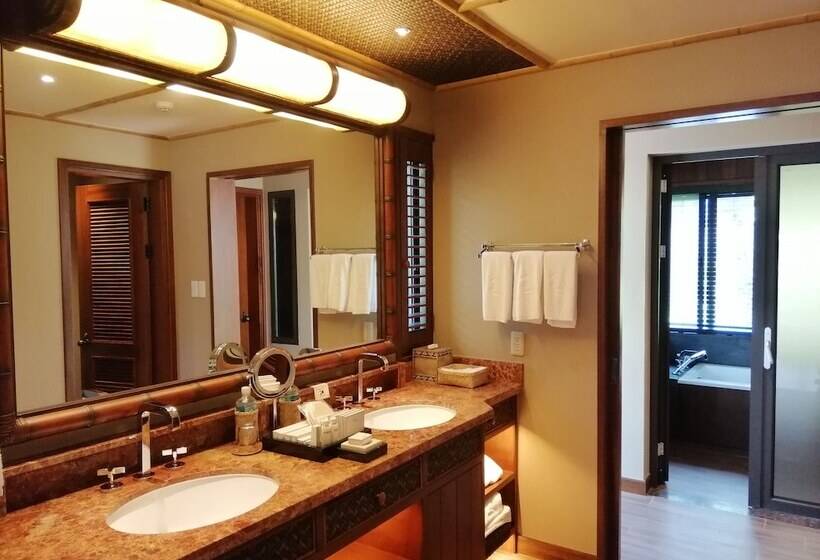 ویلای 1 خوابه, The Pristine Villas And Bungalows At Palau Pacific Resort